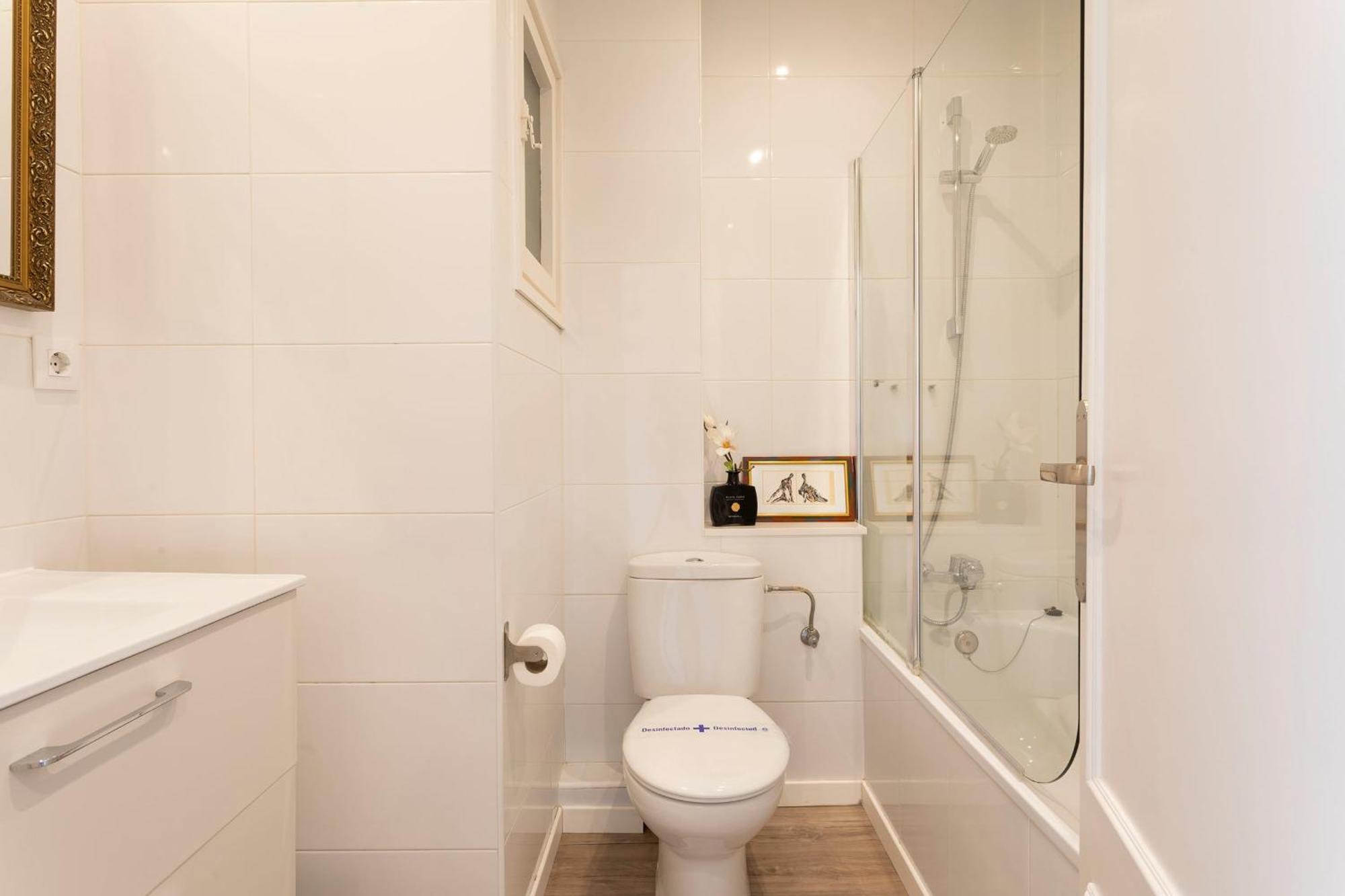 Cozy Apartment Near Fira Gran Via With Ac L'Hospitalet de Llobregat Exterior photo
