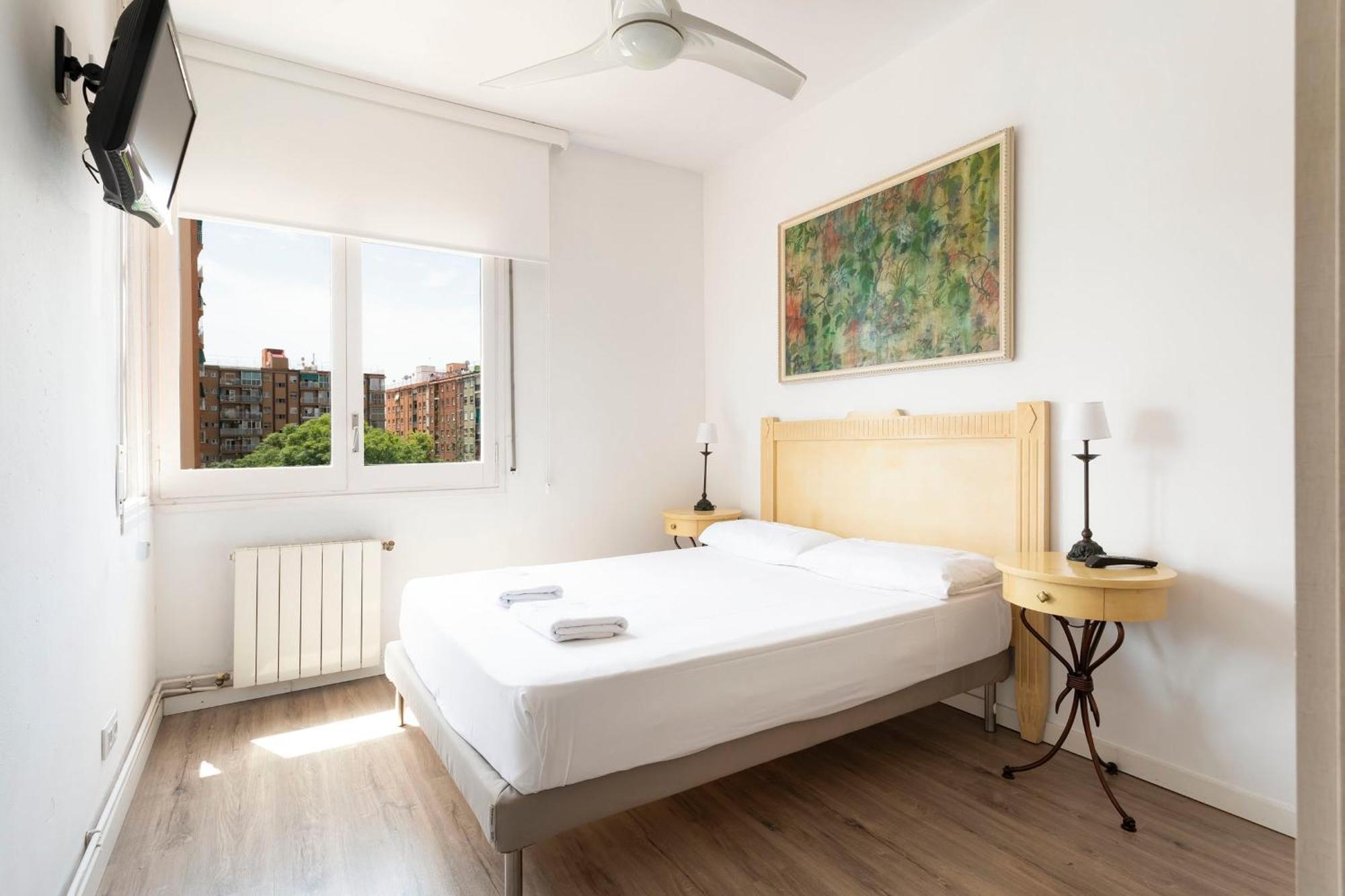 Cozy Apartment Near Fira Gran Via With Ac L'Hospitalet de Llobregat Exterior photo