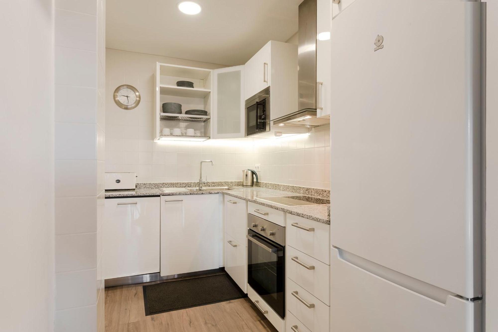 Cozy Apartment Near Fira Gran Via With Ac L'Hospitalet de Llobregat Exterior photo