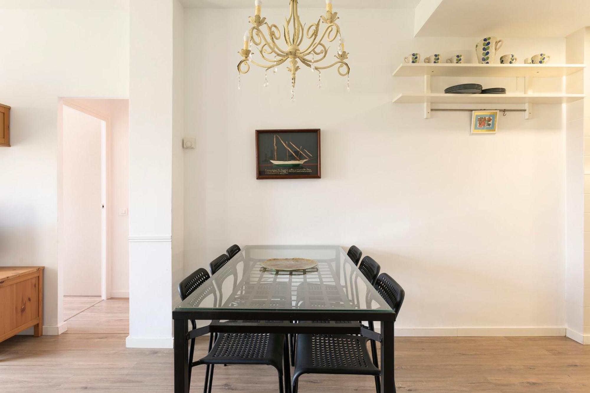 Cozy Apartment Near Fira Gran Via With Ac L'Hospitalet de Llobregat Exterior photo